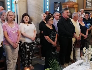 Αντιπροσωπεία της Χρυσής Αυγής στο μνημόσυνο για τα 20 χρόνια από τον θάνατο του Γεώργιου Παπαδόπουλου